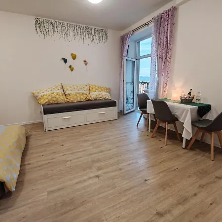 Star #2c215 By Starbnb Eu * Brno